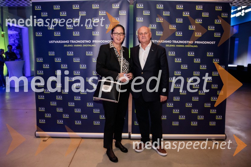 mag. Barbara Škraba Flis, Generalna sekretarka Inženirske zbornice Slovenije;  Marjan  Pipenbaher, gradbeni inženir, PontingDan inženirske zbornice Slovenije