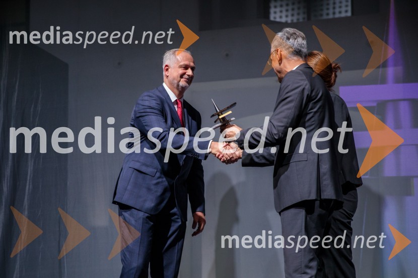 dr. Vojkan Jovičić, inženir; mag. Črtomir Remec,  predsednik Inženirske zbornice SlovenijeDan inženirske zbornice Slovenije