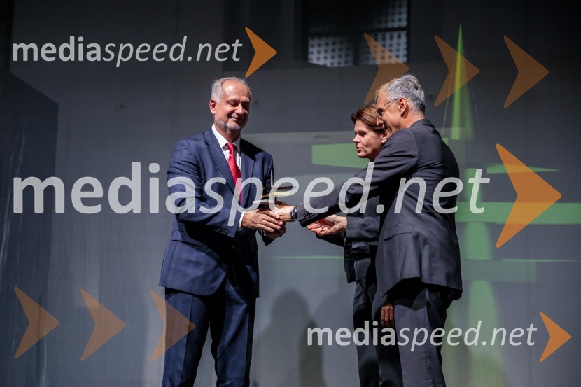 dr. Vojkan Jovičić, inženir; mag. Alenka Bratušek, Ministrica za infrastrukturo; mag. Črtomir Remec,  predsednik Inženirske zbornice SlovenijeDan inženirske zbornice Slovenije