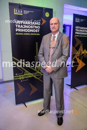  Mitja  Lenassi, predsednik, Komisija Inženirske zbornice Slovenije za trajnostno gradnjoDan inženirske zbornice Slovenije