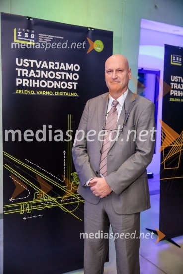  Mitja  Lenassi, predsednik, Komisija Inženirske zbornice Slovenije za trajnostno gradnjoDan inženirske zbornice Slovenije