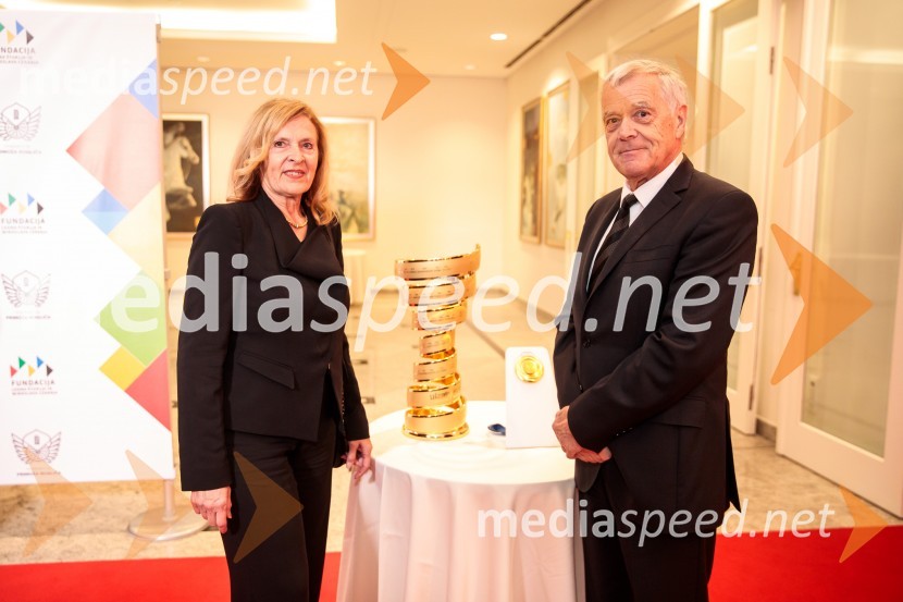  ... ;  Aleksander Merlo, ginekologPrimož Roglič predal naziv botra, dobrodelna prireditev Olimpijskega komiteja Slovenije