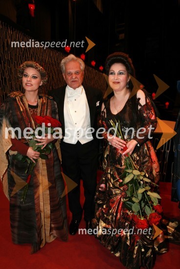 Sabina Cvilak, operna pevka, Michael Halász, glasbeni vodja in dirigent ter Elena Nebera, operna pevkaPremiera opere Turandot v SNG Maribor