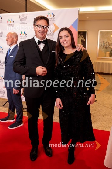 dr. med. Marjan Vogrin;  ... Primož Roglič predal naziv botra, dobrodelna prireditev Olimpijskega komiteja Slovenije