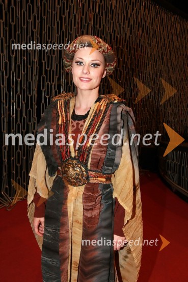 Sabina Cvilak, operna pevkaPremiera opere Turandot v SNG Maribor