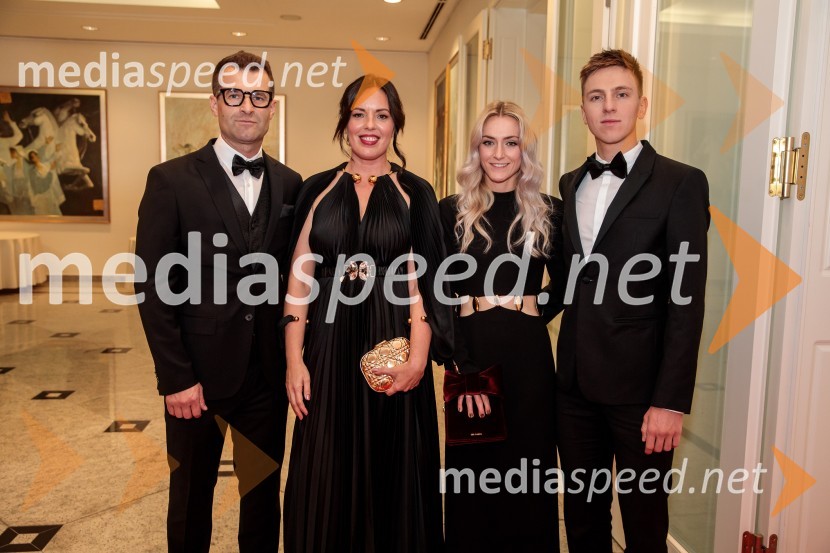  Andrej Hauptman, nekdanji kolesar, selektor državne kolesarske reprezentance;  Teja Hauptman;  Urška Žigart, kolesarka;  Tadej Pogačar, kolesarPrimož Roglič predal naziv botra, dobrodelna prireditev Olimpijskega komiteja Slovenije