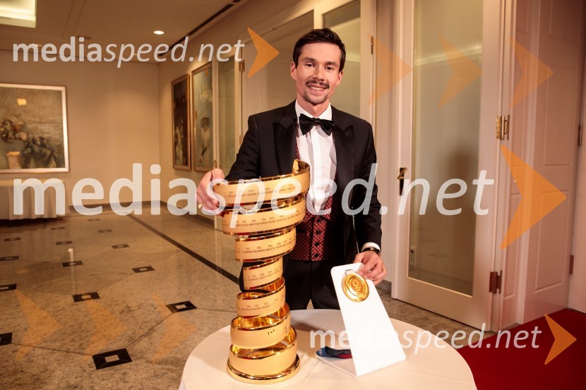  Primož Roglič, kolesarPrimož Roglič predal naziv botra, dobrodelna prireditev Olimpijskega komiteja Slovenije