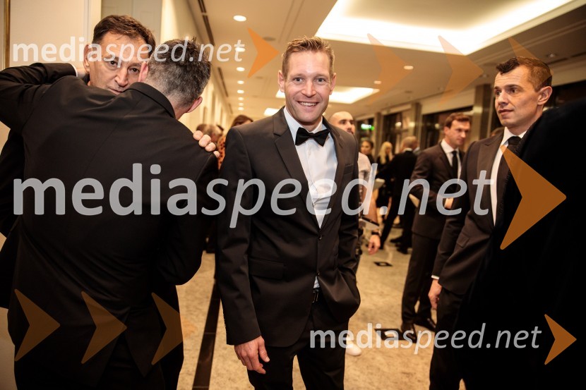  Benjamin Savšek, kanuist Primož Roglič predal naziv botra, dobrodelna prireditev Olimpijskega komiteja Slovenije