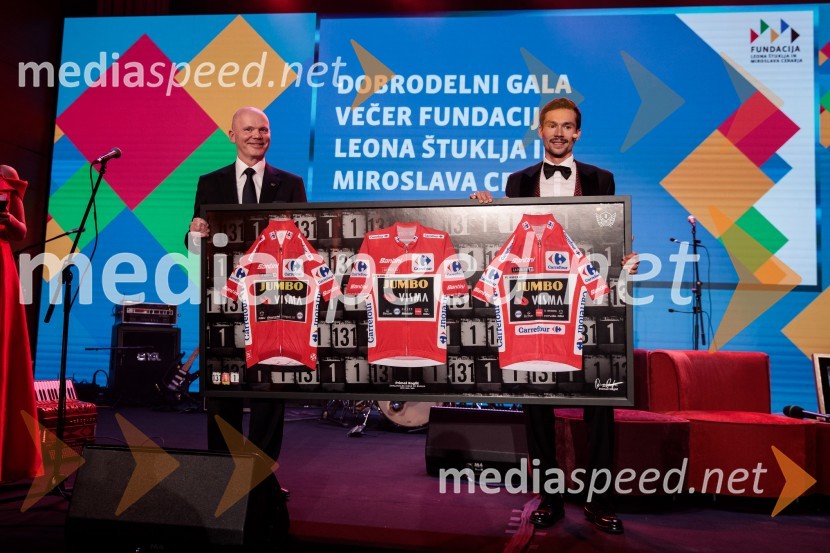  Gregor  Benčina, predsednik Slovenijales Group, podpredsednik sveta zavoda CER, iniciator pobude GreenTech Slovenia;  Primož Roglič, kolesarPrimož Roglič predal naziv botra, dobrodelna prireditev Olimpijskega komiteja Slovenije