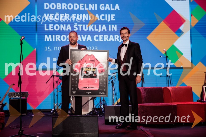  ... ;  Primož Roglič, kolesarPrimož Roglič predal naziv botra, dobrodelna prireditev Olimpijskega komiteja Slovenije