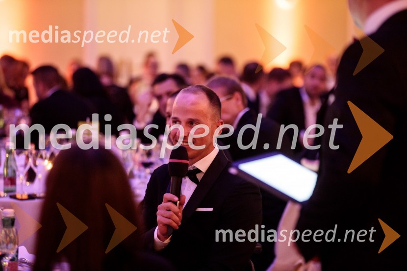  Anej Doplihar, slovenski paraolimpijecPrimož Roglič predal naziv botra, dobrodelna prireditev Olimpijskega komiteja Slovenije