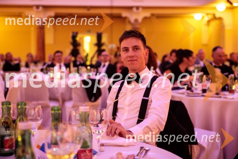  Tadej Pogačar, kolesarPrimož Roglič predal naziv botra, dobrodelna prireditev Olimpijskega komiteja Slovenije