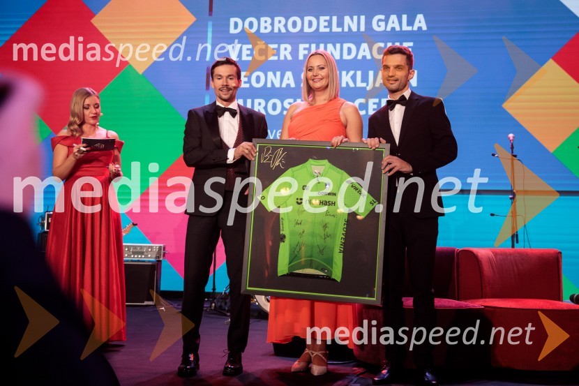  Primož Roglič, kolesar;  ... ;  ... Primož Roglič predal naziv botra, dobrodelna prireditev Olimpijskega komiteja Slovenije