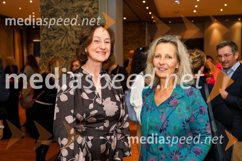  Ildiko Kiss, regijska direktorica prodaje skupine Air France – KLM;  Florence Levy, Francoska veleposlanica v Sloveniji90. obletnica letalske družbe Air France