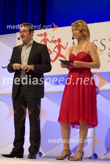 Saša Jerkovič in Brigita Langerholc, povezovalca prireditveMiss športa Slovenije 2009