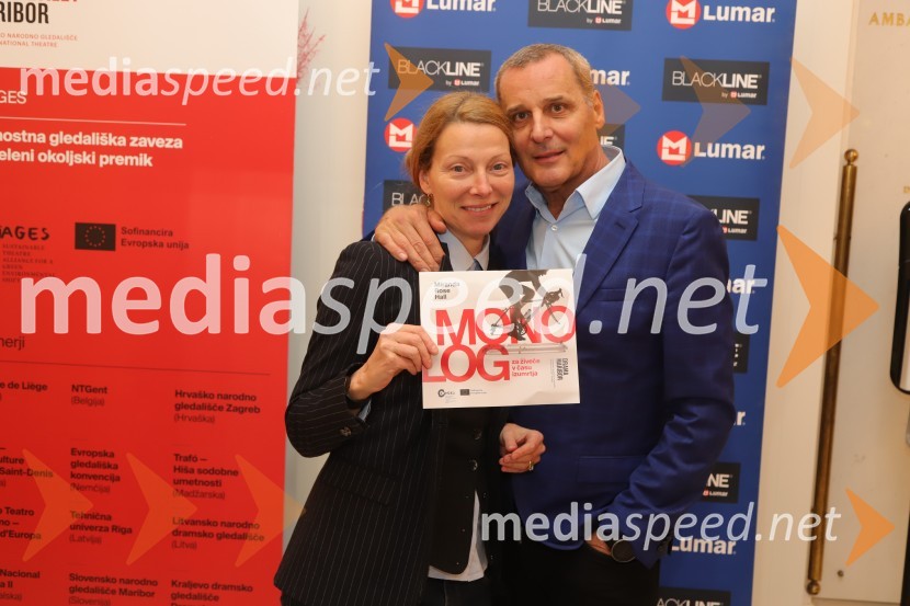  Nataša Matjašec Rošker, igralka;  Danilo Rošker, direktor SNG MariborPremiera Drame SNG Maribor Monolog za živeče v času izumrtja