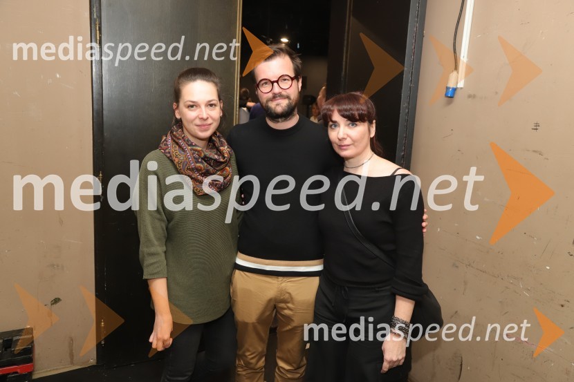  Zala Koren, SNG Maribor Drama, urednica socialnih omrežij;  Tin Grabnar, režiser;  Mateja Starič, skladateljicaPremiera Drame SNG Maribor Monolog za živeče v času izumrtja