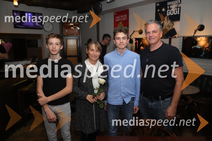 Premiera Drame SNG Maribor Monolog za živeče v času izumrtja