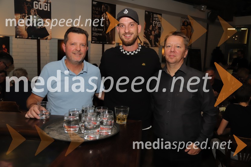  ... ;  ... ;  Matjaž Partlič, SNG MariborPremiera Drame SNG Maribor Monolog za živeče v času izumrtja