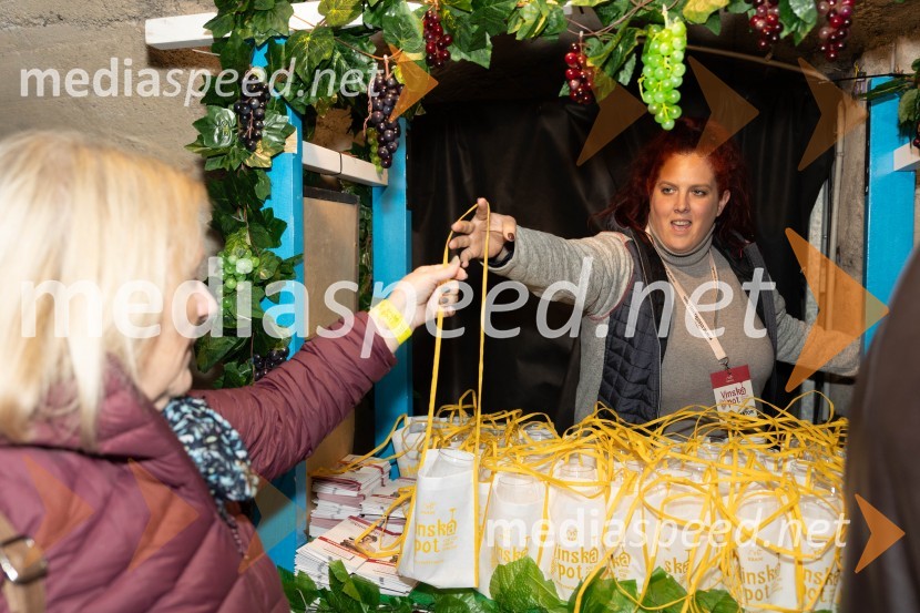 Vinska pot v rovih pod starim Kranjem 2023, petek