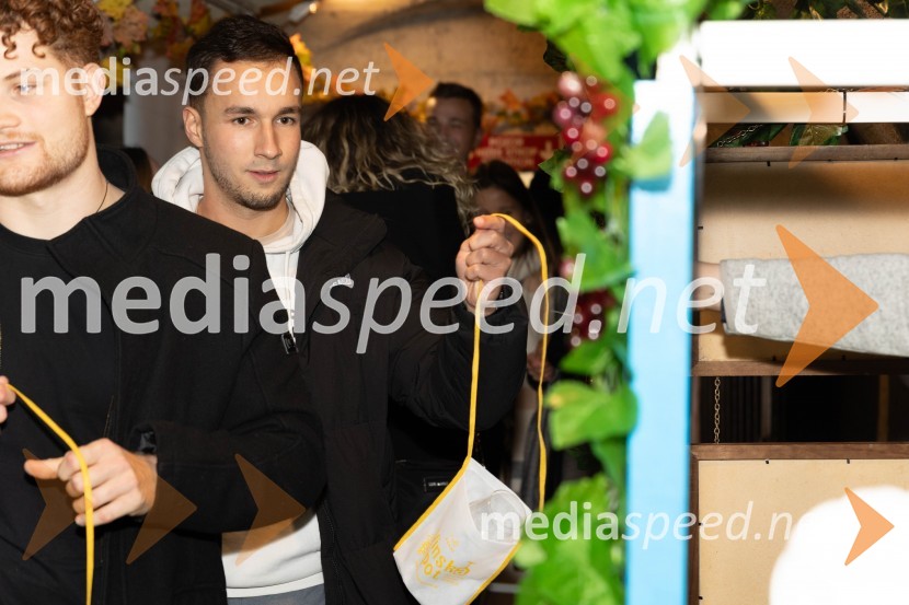 Vinska pot v rovih pod starim Kranjem 2023, petek