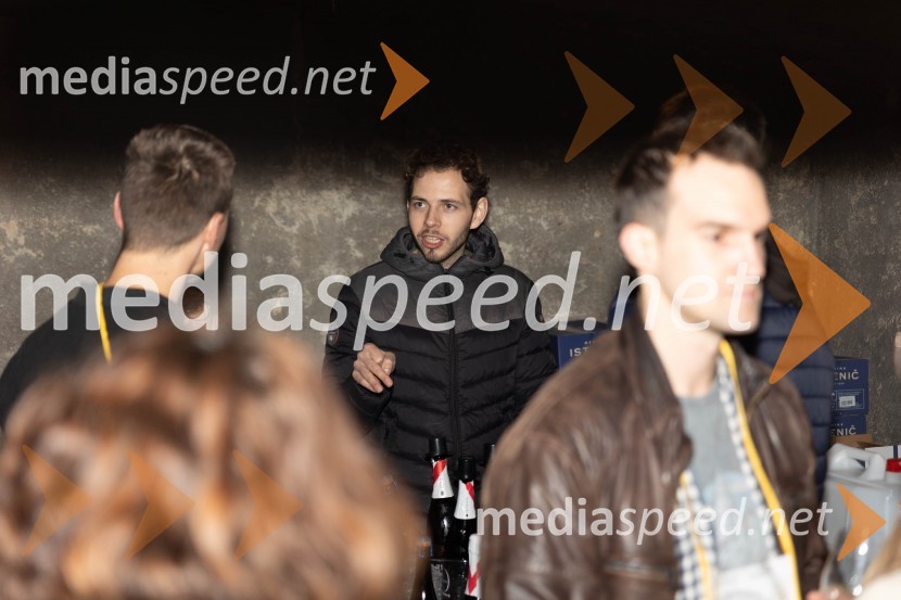 Vinska pot v rovih pod starim Kranjem 2023, petek