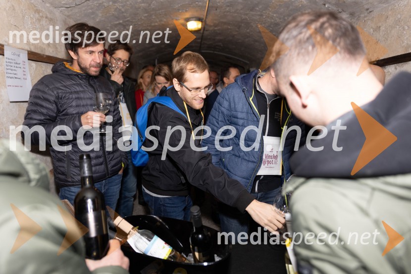 Vinska pot v rovih pod starim Kranjem 2023, petek