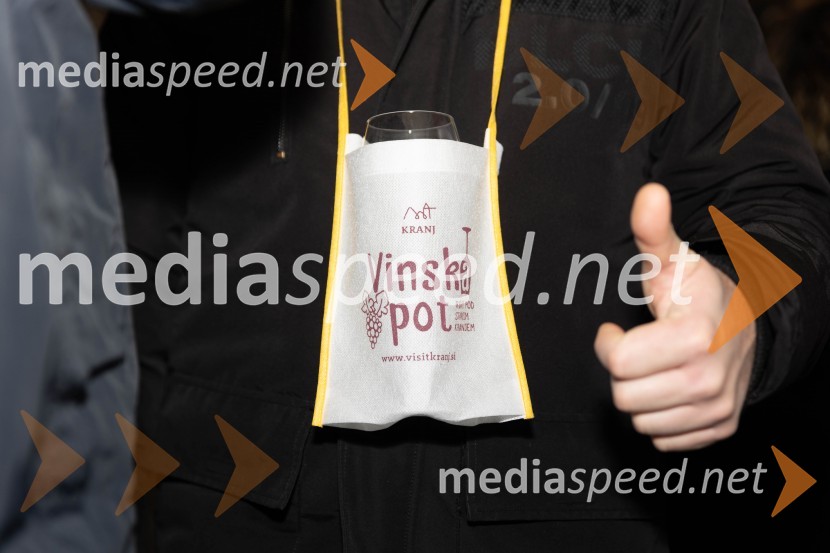 Vinska pot v rovih pod starim Kranjem 2023, petek