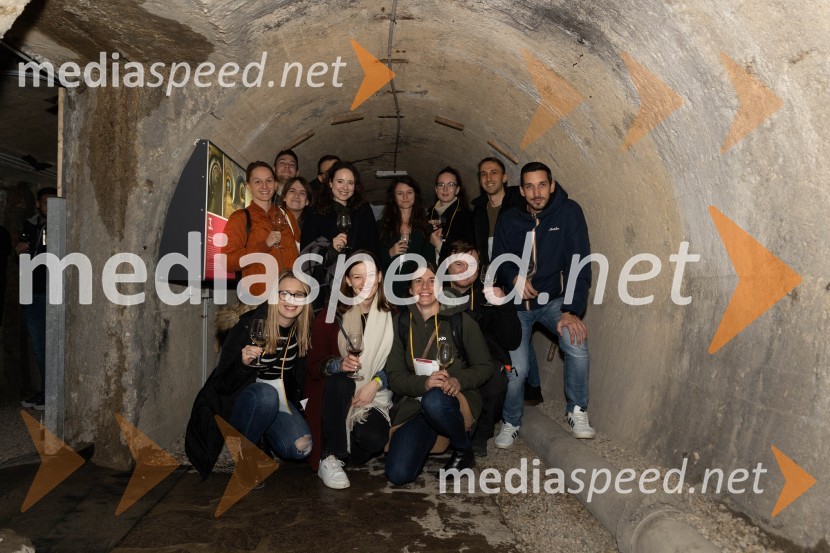 Vinska pot v rovih pod starim Kranjem 2023, petek