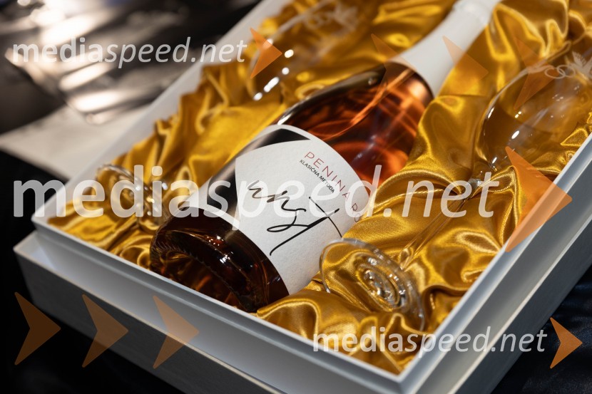 Vinska pot v rovih pod starim Kranjem 2023, petek