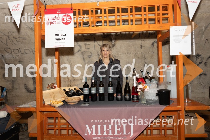 Vinska pot v rovih pod starim Kranjem 2023, petek