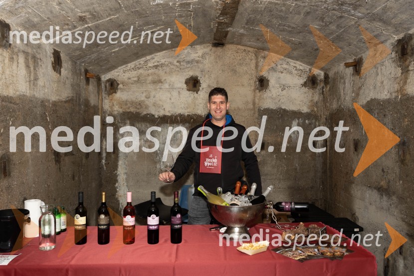 Vinska pot v rovih pod starim Kranjem 2023, petek