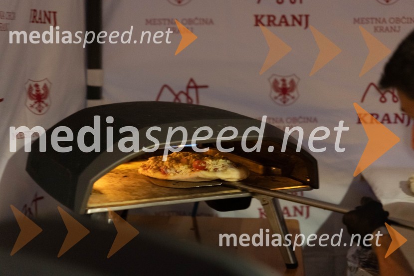 Vinska pot v rovih pod starim Kranjem 2023, petek