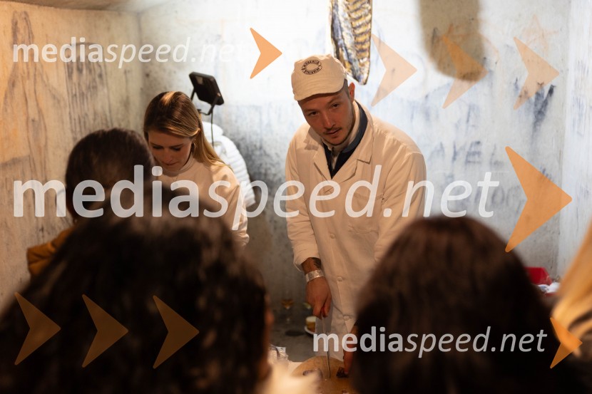 Vinska pot v rovih pod starim Kranjem 2023, petek