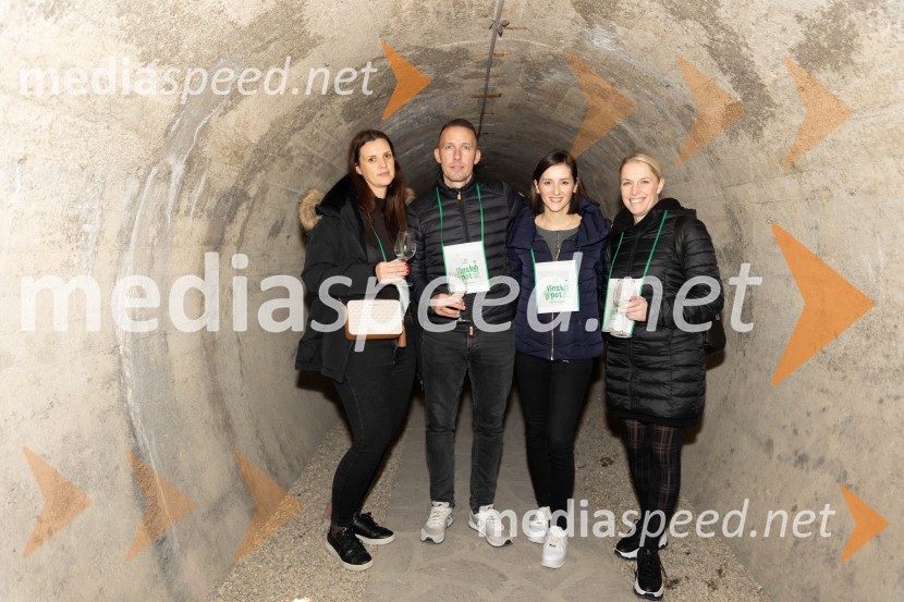 Vinska pot v rovih pod starim Kranjem 2023, petek