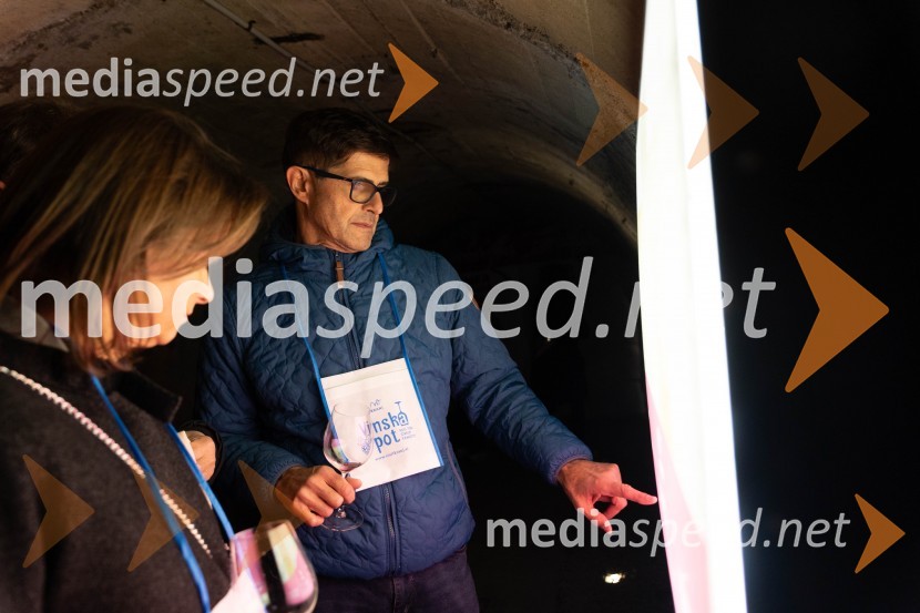 Vinska pot v rovih pod starim Kranjem 2023, petek