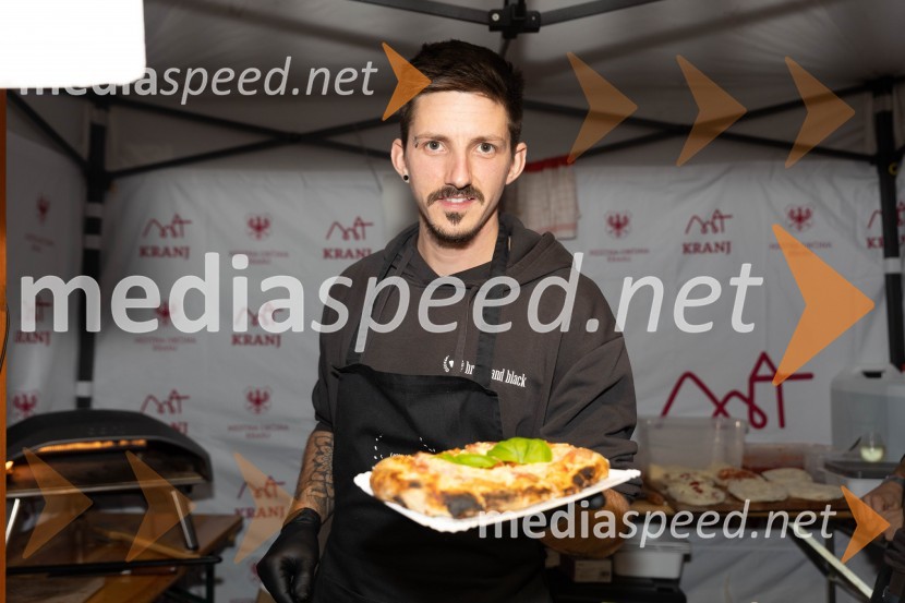 Vinska pot v rovih pod starim Kranjem 2023, petek