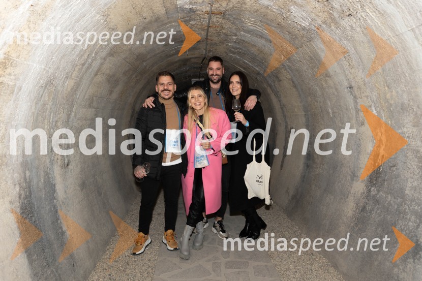 Vinska pot v rovih pod starim Kranjem 2023, petek