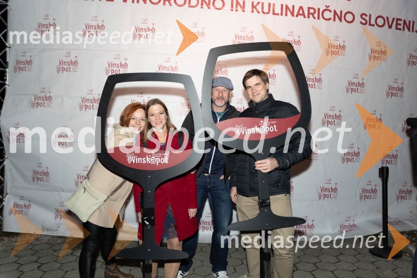 Vinska pot v rovih pod starim Kranjem 2023, petek