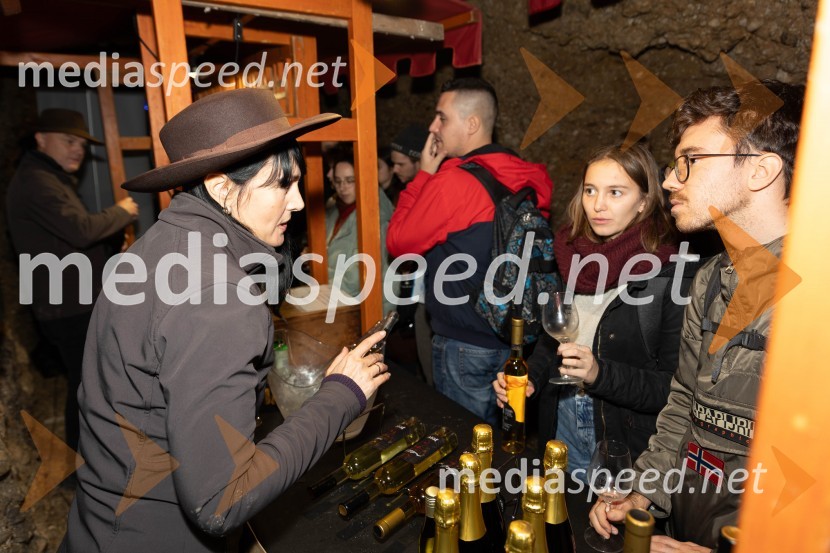 Vinska pot v rovih pod starim Kranjem 2023, petek