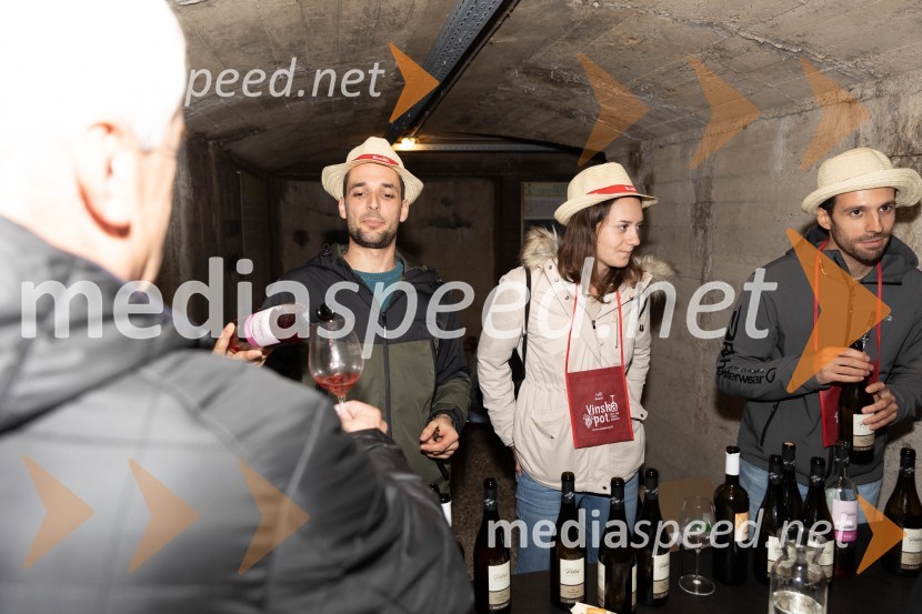 Vinska pot v rovih pod starim Kranjem 2023, petek