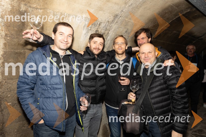 Vinska pot v rovih pod starim Kranjem 2023, petek