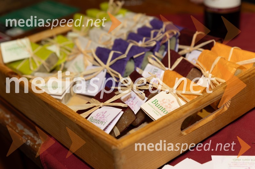 Vinska pot v rovih pod starim Kranjem 2023, petek