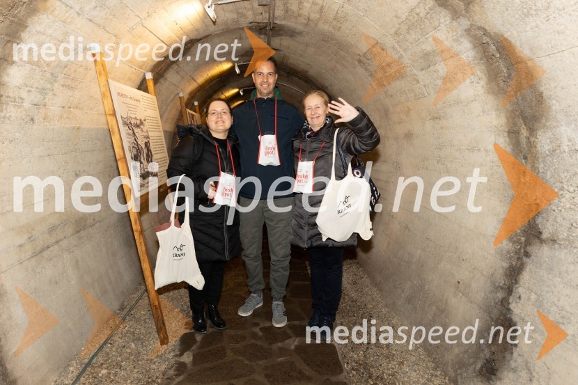 Vinska pot v rovih pod starim Kranjem 2023, petek
