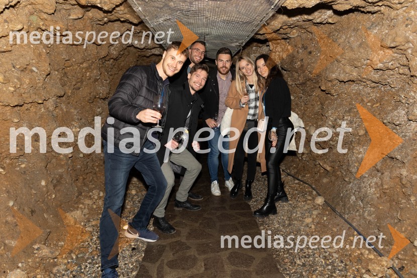 Vinska pot v rovih pod starim Kranjem 2023, petek