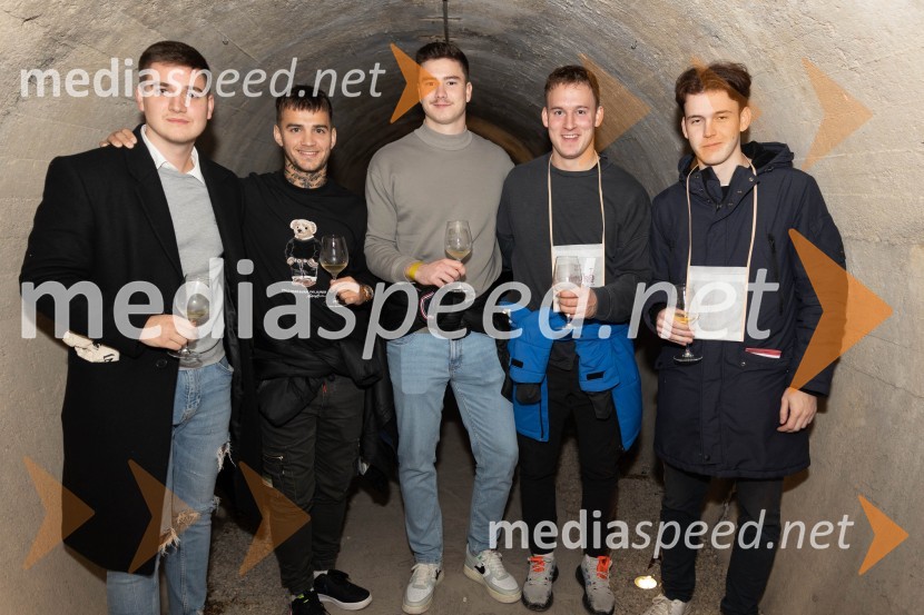 Vinska pot v rovih pod starim Kranjem 2023, petek