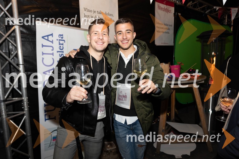 Vinska pot v rovih pod starim Kranjem 2023, petek