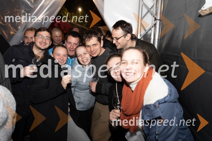 Vinska pot v rovih pod starim Kranjem 2023, petek