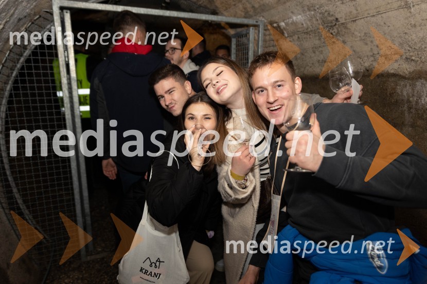 Vinska pot v rovih pod starim Kranjem 2023, petek