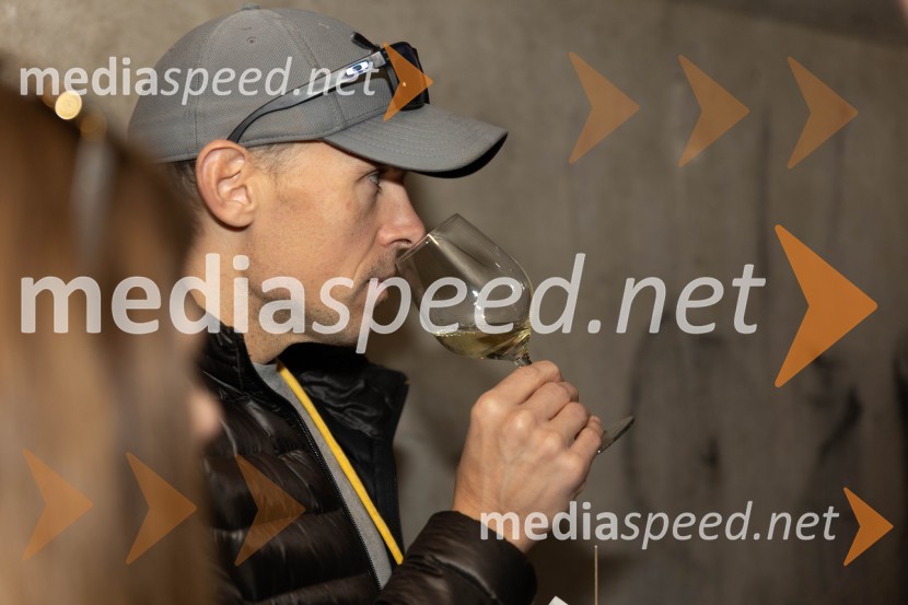 Vinska pot v rovih pod starim Kranjem 2023, sobota